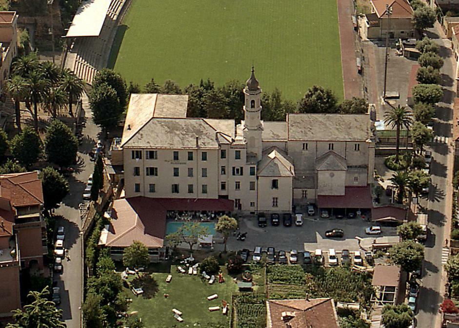 Hotel Florenz Finale Ligure Bagian luar foto